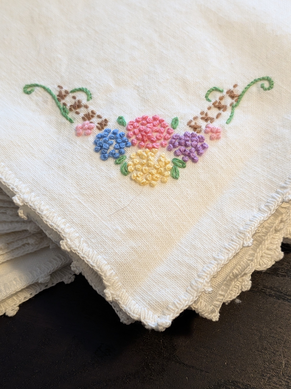 Vintage White Floral Hand Embroidered Cotton Napkins - Set of 8 - Picture 2 of 15